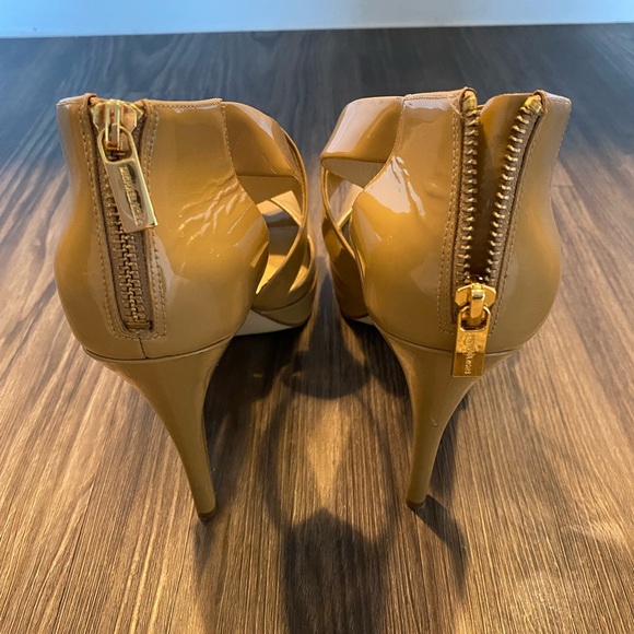 michael kors nude shoes